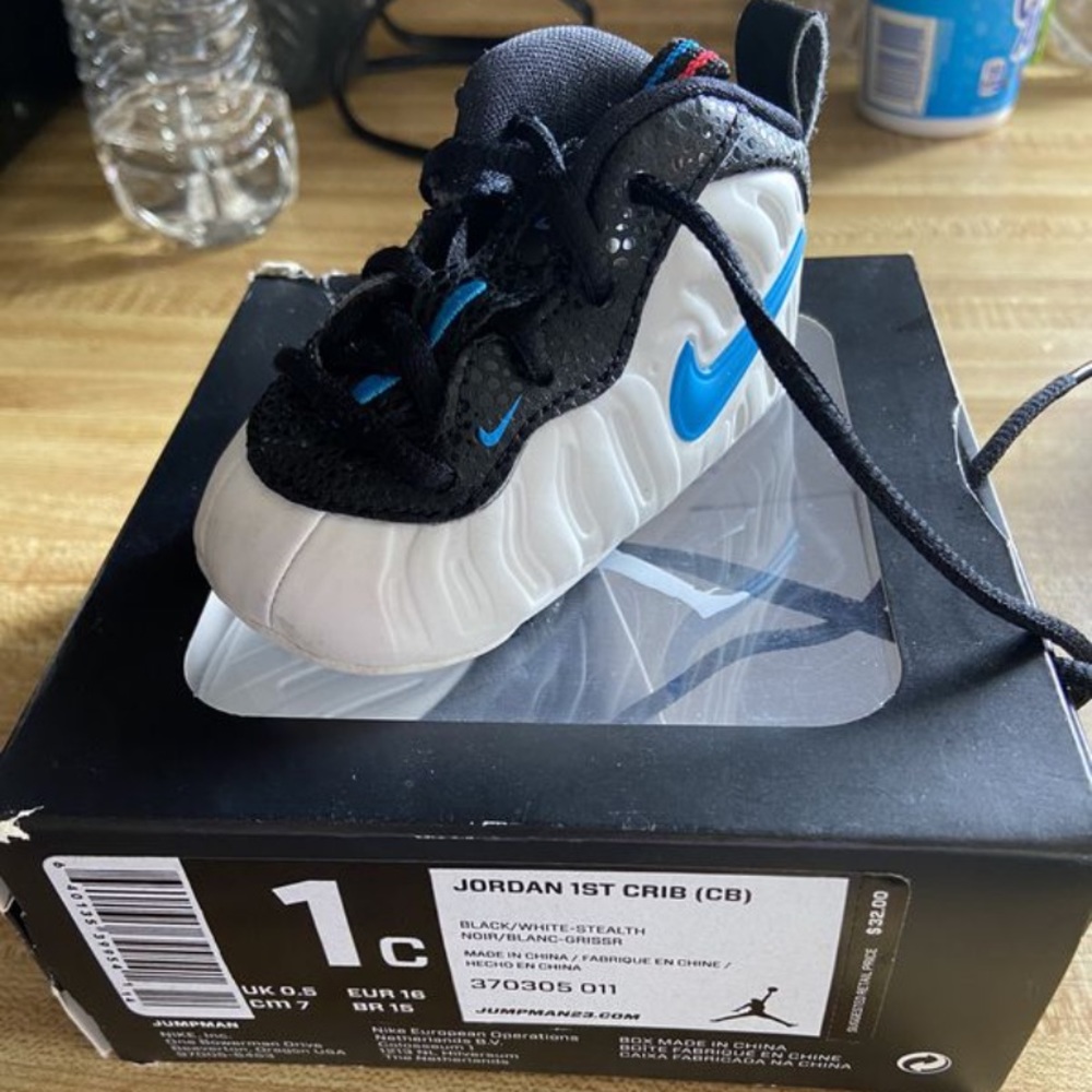 Crib baby Jordan’s